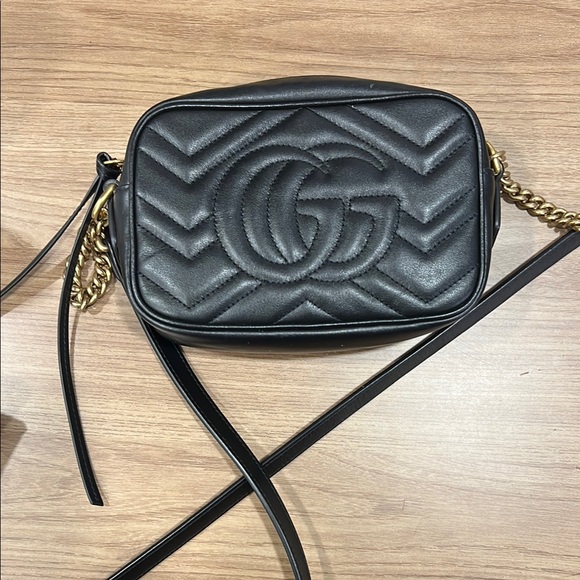 Gucci Black Leather Crossbody Bag - Picture 2 of 7